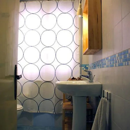 Naxos House جيارديني ناكسوس